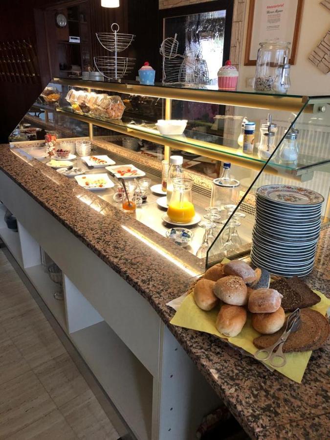 Hotel Cafe Meynen Bad Münder am Deister Екстериор снимка