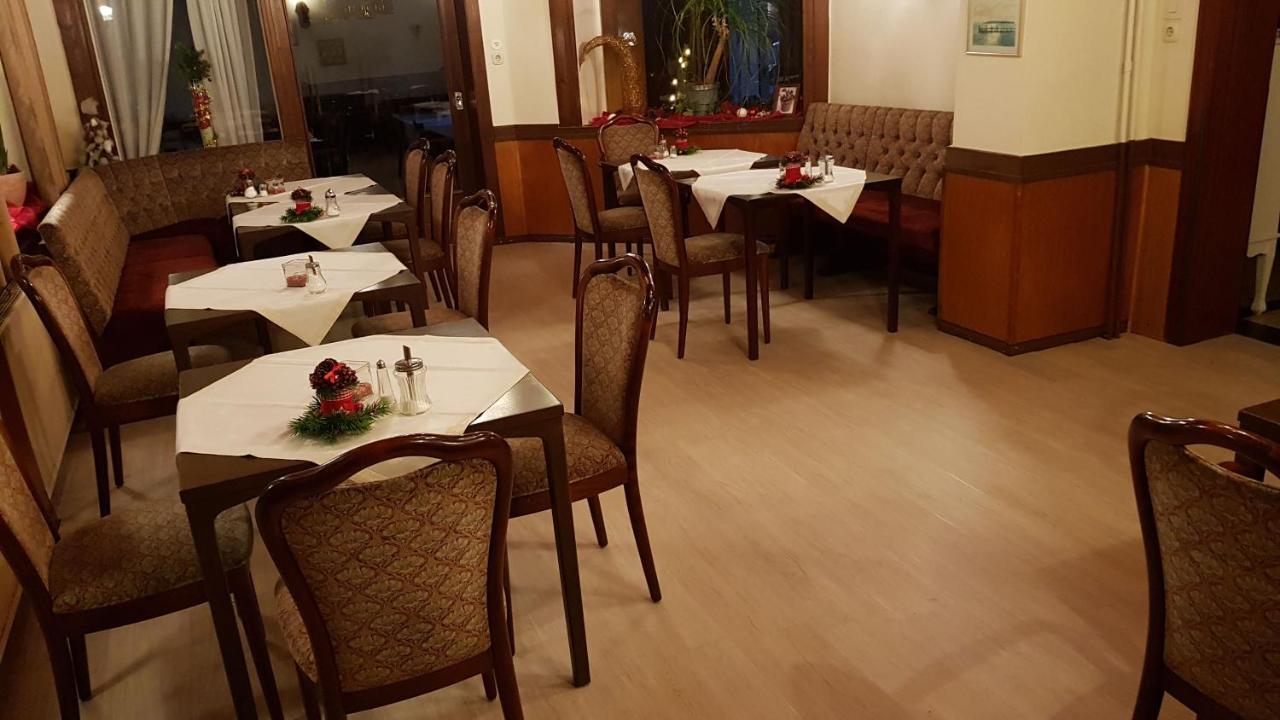 Hotel Cafe Meynen Bad Münder am Deister Екстериор снимка